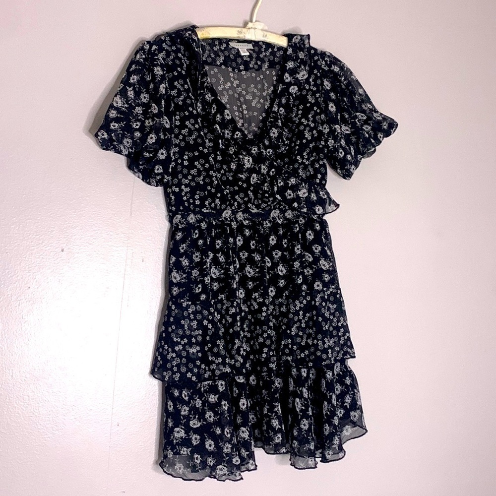 TOPSHOP romantic Ruffle faux wrap short sleeve black flower print dress 4
